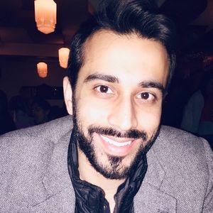 Meet your Posher, Moiz